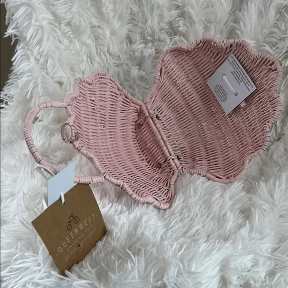 Pink Woven Seashell Handbag - Picture 3 of 3